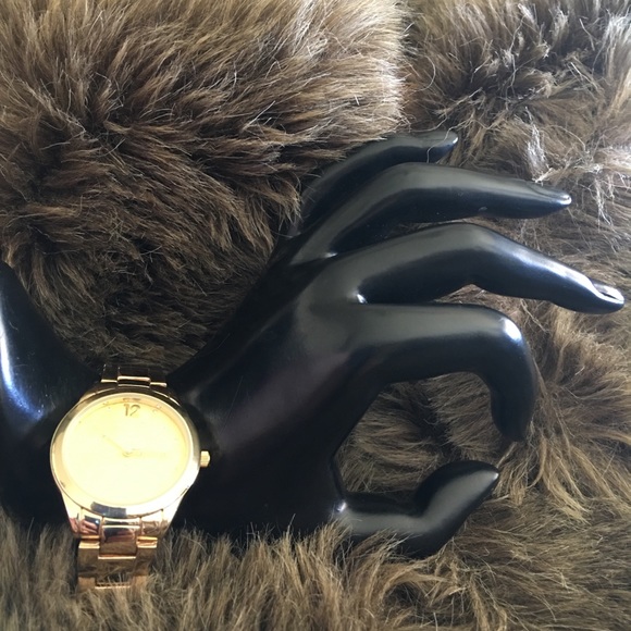 Ladies gold tone steel quilted rhinestone watch - Picture 2 of 8